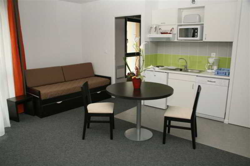 Nemea Appart Hotel Home Suite Nancy Centre Exterior foto